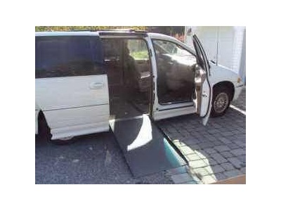 1996 Town and Country Handicapped Van 